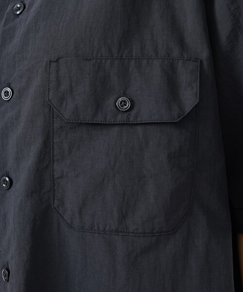 Dickies（ディッキーズ）の「【DICKIES/ディッキーズ】 ナイロンリラックスワークシャツ/ 半袖/ ドローコード付/DC2010 /ユニセックス（シャツ/ブラウス・メンズ・ベージュ/ブラック・M/L）」の15枚目の写真
