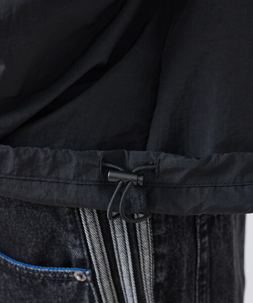 Dickies（ディッキーズ）の「【DICKIES/ディッキーズ】 ナイロンリラックスワークシャツ/ 半袖/ ドローコード付/DC2010 /ユニセックス（シャツ/ブラウス・メンズ・ベージュ/ブラック・M/L）」の13枚目の写真