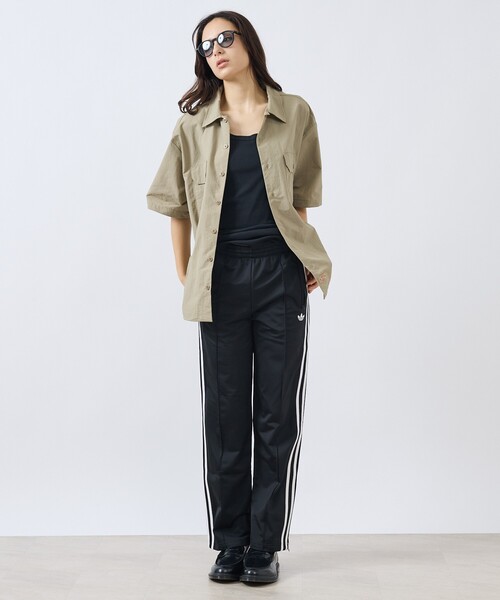 Dickies（ディッキーズ）の「【DICKIES/ディッキーズ】 ナイロンリラックスワークシャツ/ 半袖/ ドローコード付/DC2010 /ユニセックス（シャツ/ブラウス・メンズ・ベージュ/ブラック・M/L）」の5枚目の写真