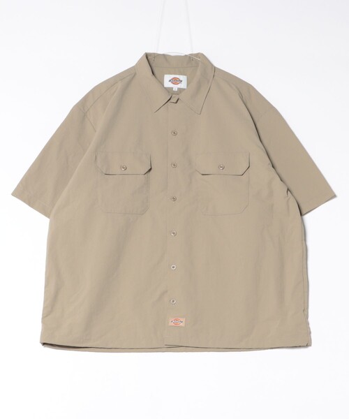 Dickies（ディッキーズ）の「【DICKIES/ディッキーズ】 ナイロンリラックスワークシャツ/ 半袖/ ドローコード付/DC2010 /ユニセックス（シャツ/ブラウス・メンズ・ベージュ/ブラック・M/L）」の4枚目の写真