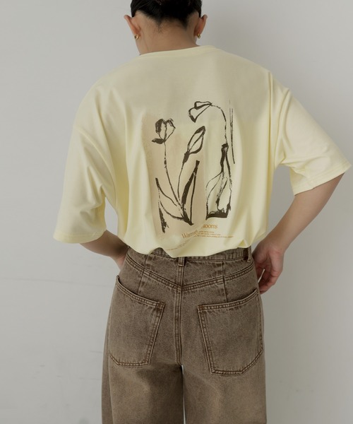 hellam（へラム）の「【hellam×pinmyself】フラワーアートTシャツ（Tシャツ/カットソー・レディース・チャコール/オートミール/イエロー/ホワイト/ブラウン/ブルー・FREE）」の16枚目の写真