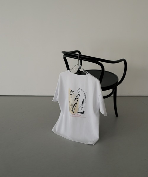 hellam（へラム）の「【hellam×pinmyself】フラワーアートTシャツ（Tシャツ/カットソー・レディース・チャコール/オートミール/イエロー/ホワイト/ブラウン/ブルー・FREE）」の15枚目の写真