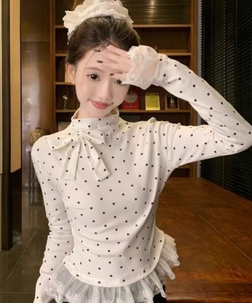 Ritzy(リッツィー)の「ドット柄 リボン&裾レース ハイネック長袖トップス(Tシャツ/カットソー・レディース・ホワイト/ブラック・FREE)」の6枚目の写真