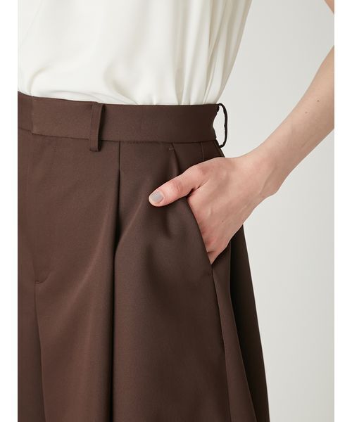 FRAY I.D(フレイアイディー)の「タックフォルムショートパンツ(その他パンツ・レディース・ライトベージュ/マルチ/ブラウン・0/1)」の9枚目の写真