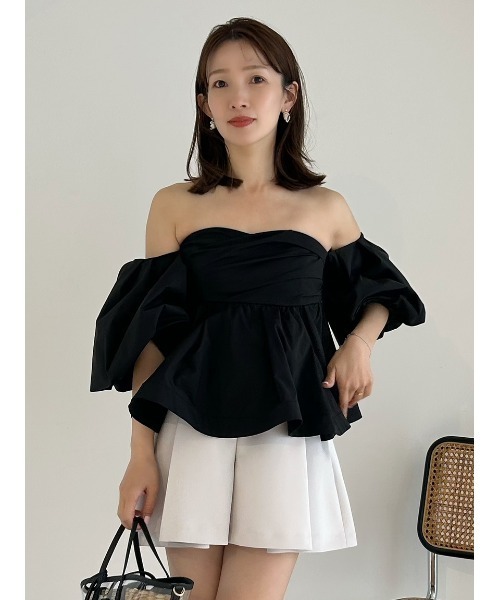 FRAY I.D(フレイアイディー)の「タックフォルムショートパンツ(その他パンツ・レディース・ライトベージュ/マルチ/ブラウン・0/1)」の3枚目の写真
