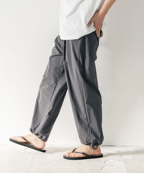 BAYFLOW（ベイフロー）の「【ストレッチ・吸水速乾・接触冷感】FLOWNEXワイドパンツ（その他パンツ・メンズ・ブラック/グレー・LARGE/MEDIUM）」の20枚目の写真
