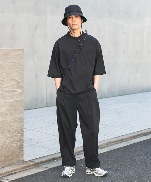 BAYFLOW（ベイフロー）の「【ストレッチ・吸水速乾・接触冷感】FLOWNEXワイドパンツ（その他パンツ・メンズ・ブラック/グレー・LARGE/MEDIUM）」の12枚目の写真