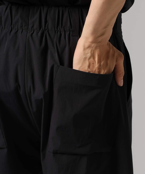 BAYFLOW(ベイフロー)の「【ストレッチ・吸水速乾・接触冷感】FLOWNEXワイドパンツ(その他パンツ・メンズ・ブラック/グレー/その他2/その他1・LARGE/MEDIUM)」の15枚目の写真