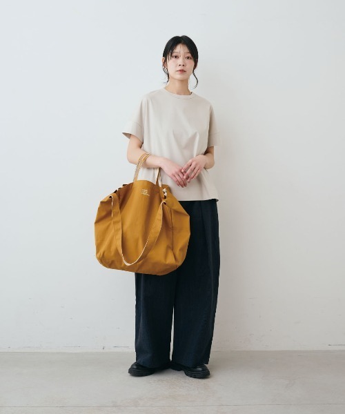 THREE FIFTY STANDARD(スリーフィフティースタンダード)の「THREE FIFTY STANDARD シルケット加工をほどこしたダブルスリーブTシャツ(Tシャツ/カットソー・レディース・グレイッシュベージュ/オフホワイト/ブラック・LL/L/M/3L)」の8枚目の写真