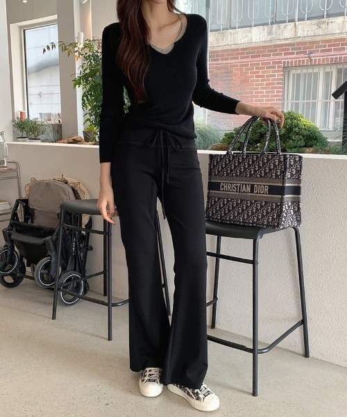 COCOMOMO(ココモモ)の「穿くだけ美脚シルエット ストレッチフレアパンツ ハイウエスト フレアパンツ 美脚 パンツ イージーパンツ ドロスト リラックス(その他パンツ・レディース・ブラック/ライトグレー/ホワイト/ネイビー・S/L/M)」の14枚目の写真
