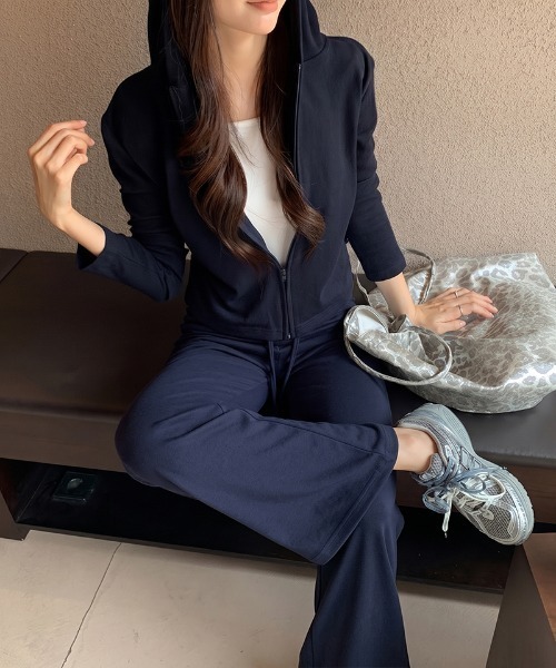 COCOMOMO(ココモモ)の「穿くだけ美脚シルエット ストレッチフレアパンツ ハイウエスト フレアパンツ 美脚 パンツ イージーパンツ ドロスト リラックス(その他パンツ・レディース・ブラック/ライトグレー/ホワイト/ネイビー・S/L/M)」の8枚目の写真