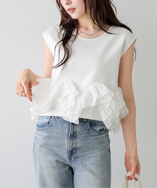 AMELY(エミリー)の「シアーフリルヘムトップス(Tシャツ/カットソー・レディース・ブラック/ホワイト・フリー)」の4枚目の写真