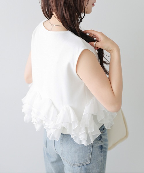 AMELY(エミリー)の「シアーフリルヘムトップス(Tシャツ/カットソー・レディース・ブラック/ホワイト・フリー)」の8枚目の写真