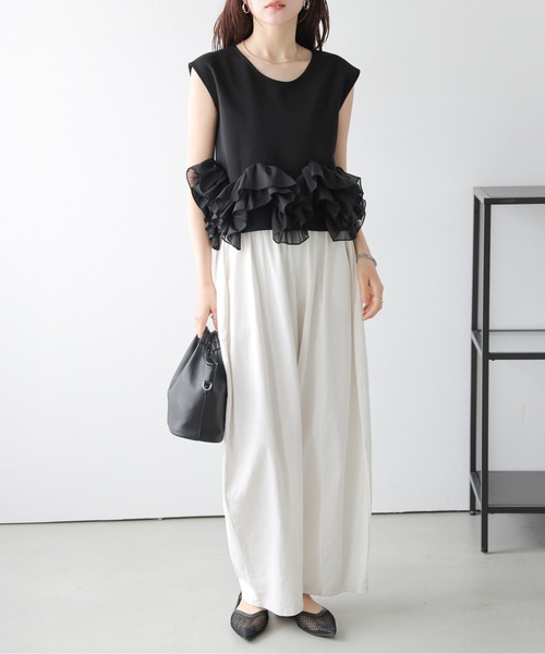 AMELY(エミリー)の「シアーフリルヘムトップス(Tシャツ/カットソー・レディース・ブラック/ホワイト・フリー)」の11枚目の写真