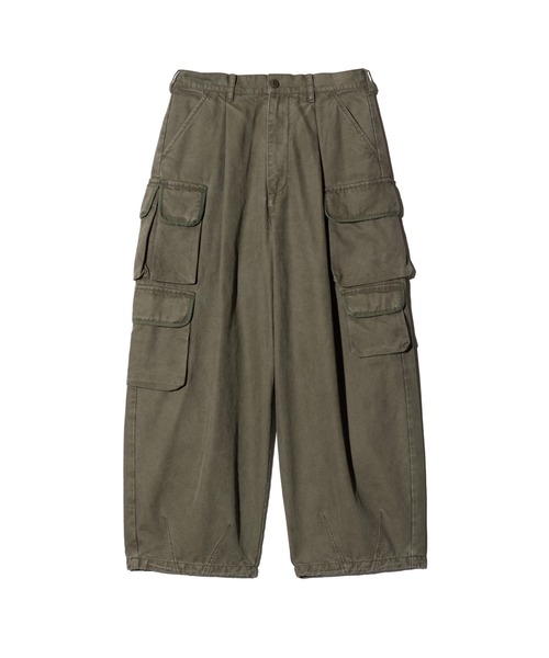 glamb(グラム)の「Fade Asymmetry Cargo Pants / フェイドアシンメトリーカーゴパンツ(カーゴパンツ・メンズ・ブラック/カーキ/チャコール・S/M/L)」の6枚目の写真