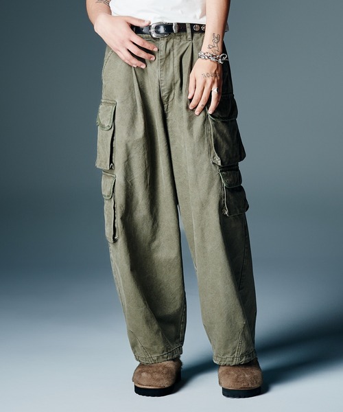 glamb(グラム)の「Fade Asymmetry Cargo Pants / フェイドアシンメトリーカーゴパンツ(カーゴパンツ・メンズ・ブラック/カーキ/チャコール・S/M/L)」の9枚目の写真