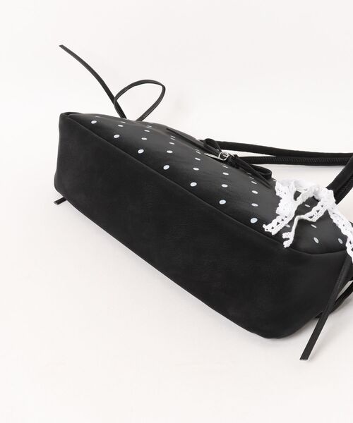 WESTSEA（ウエストシー）の「ドット柄 リボンチャーム 横長ワンショルダーバッグ（ショルダーバッグ・レディース・レッド/ブルー/ホワイト/ピンク/ブラック・FREE）」の8枚目の写真