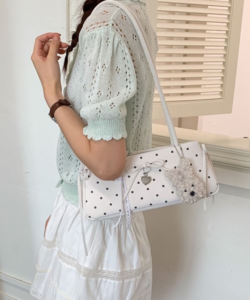 WESTSEA（ウエストシー）の「ドット柄 リボンチャーム 横長ワンショルダーバッグ（ショルダーバッグ・レディース・レッド/ブルー/ホワイト/ピンク/ブラック・FREE）」の2枚目の写真