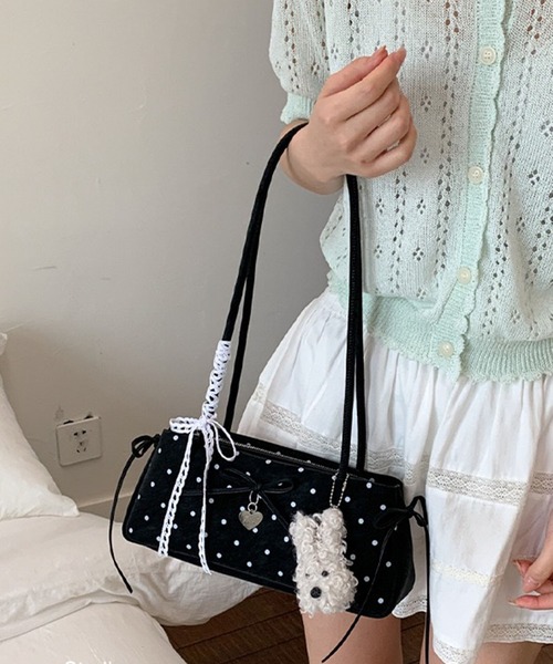 WESTSEA（ウエストシー）の「ドット柄 リボンチャーム 横長ワンショルダーバッグ（ショルダーバッグ・レディース・レッド/ブルー/ホワイト/ピンク/ブラック・FREE）」の3枚目の写真