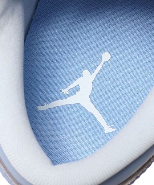 JORDAN BRAND（ジョーダンブランド）の「WMNS AIR JORDAN 1 LOW DC0774-050（スニーカー・メンズ・グレー・23cm）」の7枚目の写真