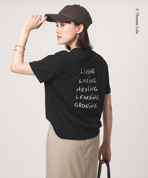 green label relaxing(グリーンレーベルリラクシング)の「【別注】<Thomas Lelu>サインアート 半袖 Tシャツ カットソー(Tシャツ/カットソー・レディース・ロイヤルブルー/ブラック/ブラウン/オフホワイト・FREE)」の2枚目の写真