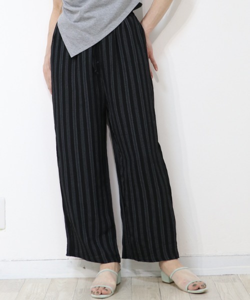 DISKEEN SURE(ディスキーンシュアー)の「さら軽ストライプワイドパンツ(その他パンツ・レディース・ホワイト/チャコール・FREE)」の2枚目の写真