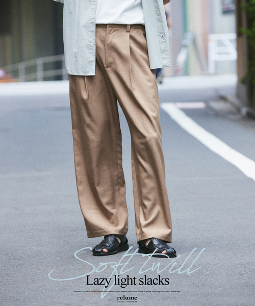 JOURNAL STANDARD relume(ジャーナルスタンダード レリューム)の「ソフトツイル 1タック ”レイジー” ライトスラックス(スラックス・メンズ・ブラック/ネイビー/ベージュ系その他/ブルー系その他・SMALL/MEDIUM/LARGE)」の2枚目の写真