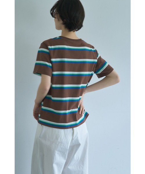 marjour(マージュール)の「MULTI BORDER HALF SLEEVE TEE(Tシャツ/カットソー・レディース・グリーン/ブラウン・M)」の7枚目の写真