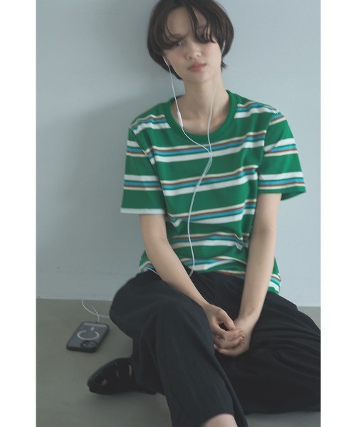 marjour(マージュール)の「MULTI BORDER HALF SLEEVE TEE(Tシャツ/カットソー・レディース・グリーン/ブラウン・M)」の15枚目の写真