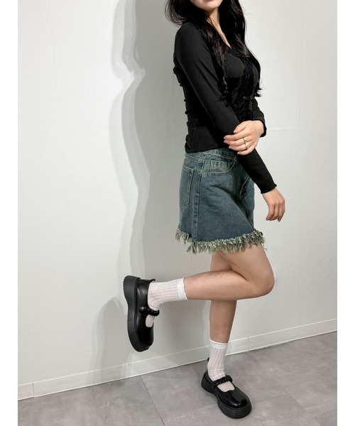 marcydorn(マーシードルン)の「ダメージフリンジ デニムミニスカート 台形 ショート丈 ストリート(デニムスカート・レディース・ブルー・S/L)」の5枚目の写真