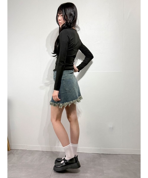 marcydorn(マーシードルン)の「ダメージフリンジ デニムミニスカート 台形 ショート丈 ストリート(デニムスカート・レディース・ブルー・S/L)」の10枚目の写真