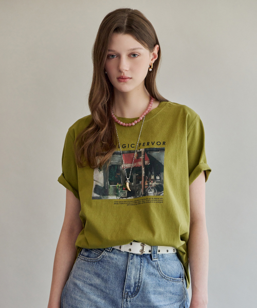 MAXZA(マージャコレクション)の「ヴィンテージレタリングプリント半袖Tシャツ(Tシャツ/カットソー・レディース・バイオレット/オリーブ・FREE)」の3枚目の写真