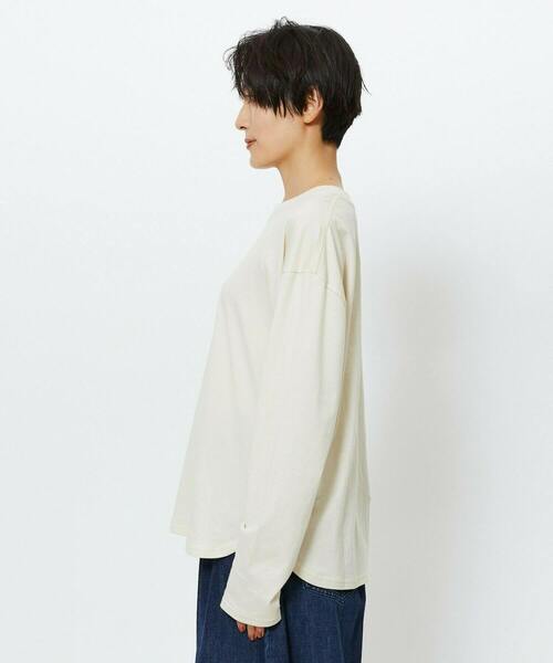 feerique（フィーリック）の「feerique　刺繍ロゴラウンドヘムプルオーバー（Tシャツ/カットソー・レディース・チャコールグレー/ナチュラル・2）」の22枚目の写真