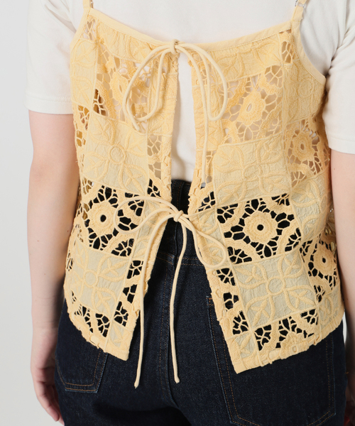 SLOBE IENA(スローブイエナ)の「Indiaスクエア刺繍キャミ(キャミソール・レディース・イエロー・FREE)」の18枚目の写真