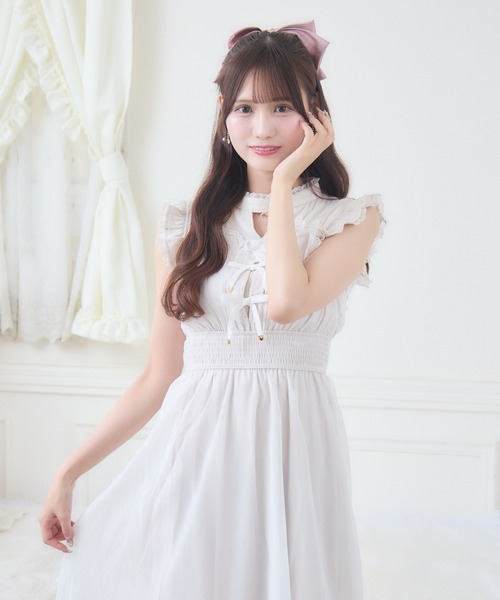 couture BY ROJITA(クチュールバイロジータ)の「肩フリルレイヤードシアーワンピース(ワンピース・レディース・ホワイト/ブラック/ベージュ・FREE)」の7枚目の写真
