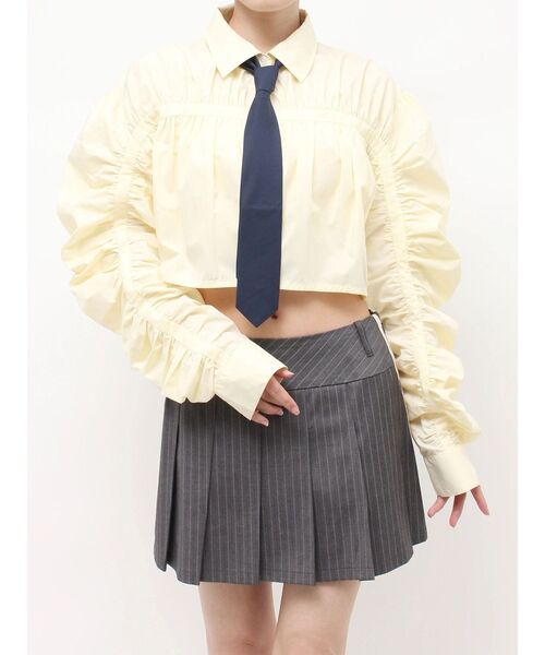 jouetie(ジュエティ)の「ギャザーネクタイクロップドシャツ(シャツ/ブラウス・レディース・イエロー/オフホワイト/ブルー・FREE)」の8枚目の写真