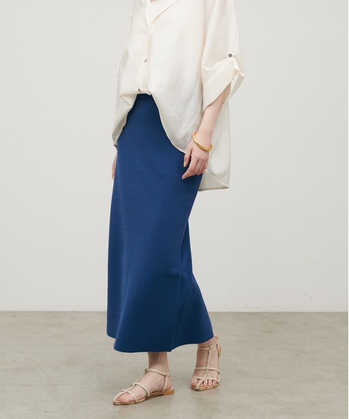 LARUTA(ラルータ)の「【LARUTA】UV&接触冷感シンプルIラインニットスカート(スカート・レディース・ブラック/ブラウン/オフホワイト/ブルー・FREE)」の4枚目の写真