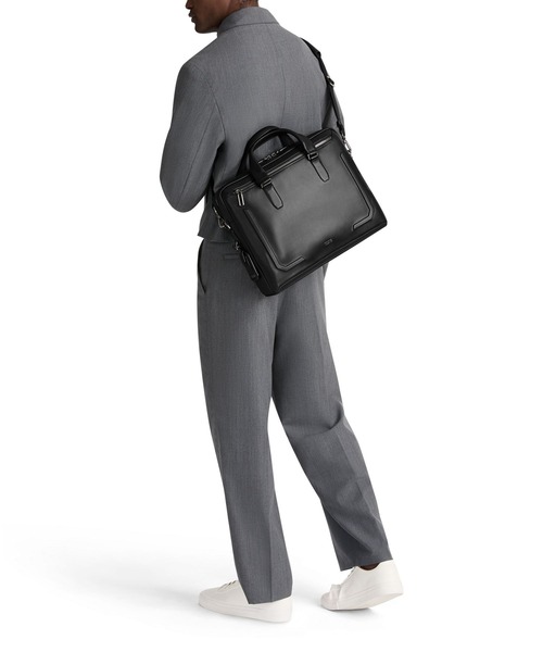 TUMI(トゥミ)の「HARRISON 「アヴォンデール」トップ・ジップ・ブリーフ(A4/PC15インチまで対応)(ビジネスバッグ・メンズ・ブラック・FREE)」の3枚目の写真