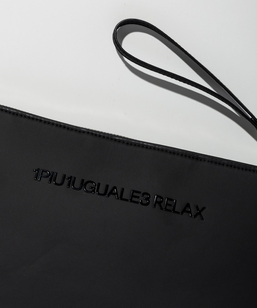 1PIU1UGUALE3 RELAX (ウノピゥウノウグァーレトレ リラックス)の「1PIU1UGUALE3 RELAX(ウノピゥウノウグァーレトレ リラックス)シンセティックレザークラッチバック(クラッチバッグ・メンズ・ブラック系/ブラック・ONE SIZE)」の11枚目の写真