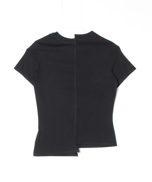 Y-3(ワイスリー)の「Y-3 FITTED SHORT SLEEVE TEE(Tシャツ/カットソー・レディース・ブラック・XX-SMALL/X-SMALL/SMALL/MEDIUM/LARGE)」の2枚目の写真