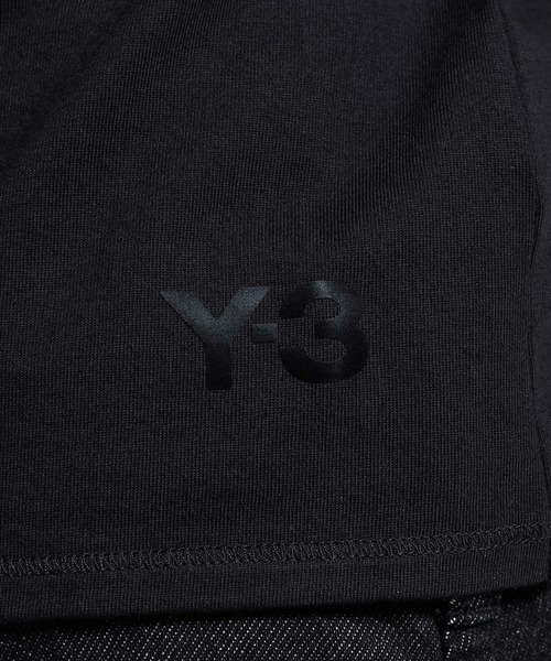 Y-3(ワイスリー)の「Y-3 FITTED SHORT SLEEVE TEE(Tシャツ/カットソー・レディース・ブラック・XX-SMALL/X-SMALL/SMALL/MEDIUM/LARGE)」の4枚目の写真