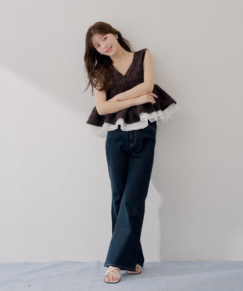 Chico(チコ)の「完売カラー再販決定【SALON by Chico】ペプラムフリルツイードトップス(シャツ/ブラウス・レディース・ブラウン系その他2/ブラウン/アイボリー・FREE)」の6枚目の写真