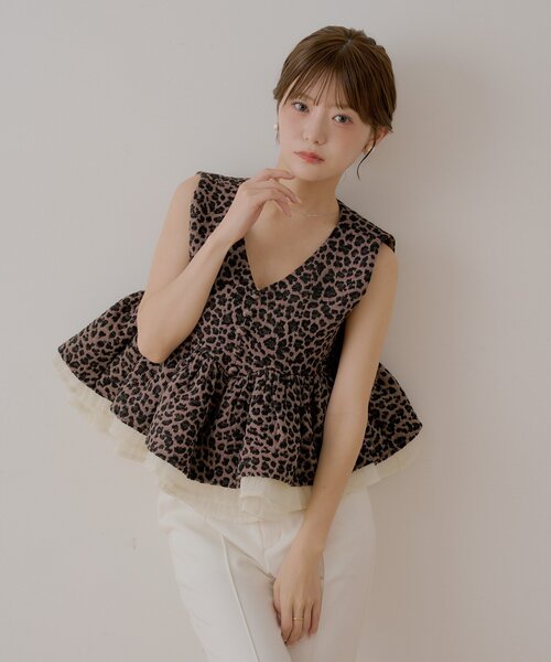 Chico(チコ)の「完売カラー再販決定【SALON by Chico】ペプラムフリルツイードトップス(シャツ/ブラウス・レディース・ブラウン系その他2/ブラウン/アイボリー・FREE)」の12枚目の写真