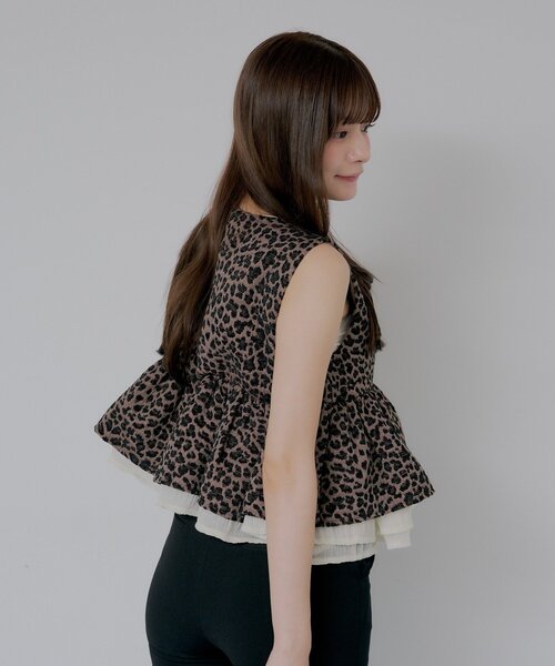Chico(チコ)の「完売カラー再販決定【SALON by Chico】ペプラムフリルツイードトップス(シャツ/ブラウス・レディース・ブラウン系その他2/ブラウン/アイボリー・FREE)」の19枚目の写真