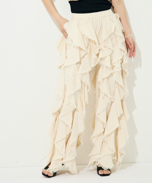 BELPER（ベルパー）の「[BELPER/ベルパー]LIGHT OZ RUFFLE DENIM PANTS（デニムパンツ・レディース・ブラック/オフホワイト・1/0）」の2枚目の写真