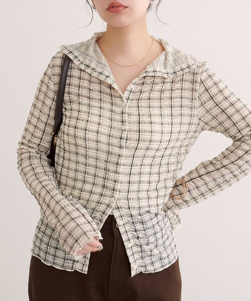 natural couture(ナチュラルクチュール)の「チェック柄シャーリングプルオーバー(Tシャツ/カットソー・レディース・オフホワイト/ブラック・FREE)」の3枚目の写真