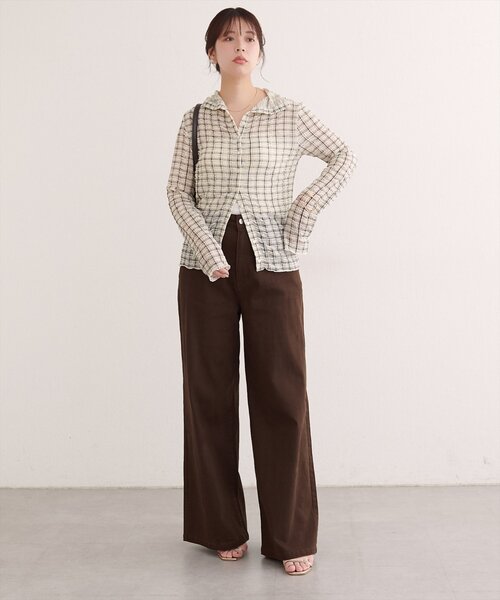 natural couture(ナチュラルクチュール)の「チェック柄シャーリングプルオーバー(Tシャツ/カットソー・レディース・オフホワイト/ブラック・FREE)」の5枚目の写真