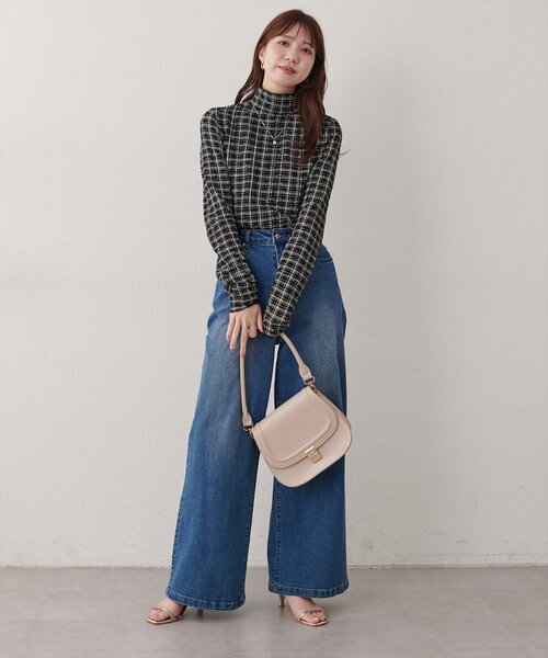 natural couture(ナチュラルクチュール)の「チェック柄シャーリングプルオーバー(Tシャツ/カットソー・レディース・オフホワイト/ブラック・FREE)」の17枚目の写真