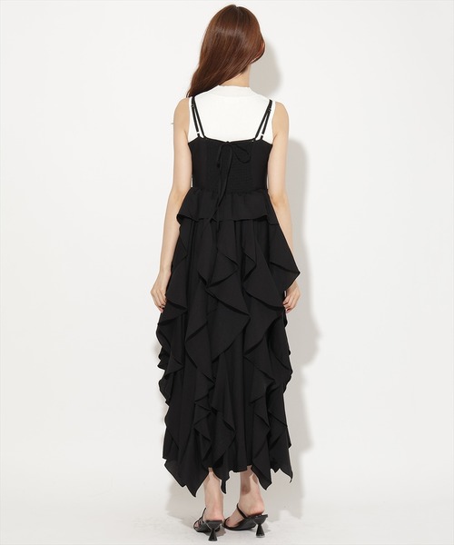 AND COUTURE(アンドクチュール)の「ボリュームラッフルフリルキャミワンピース(ワンピース・レディース・ブラック/ダークブラウン/ベージュ・FREE)」の13枚目の写真