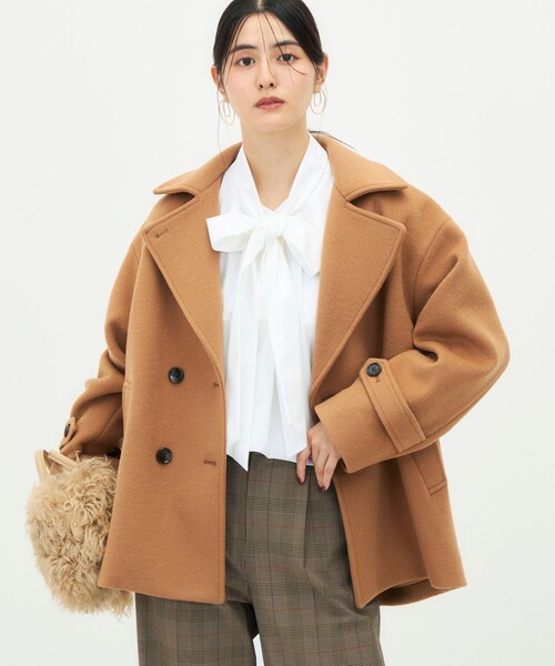 NOLLEY’S(ノーリーズ)の「【一部WEB限カラー】ウールカシミヤダブルブレストコート(ピーコート・レディース・ネイビー/ライトグレー/ブラウン/キャメル・36/38)」の4枚目の写真